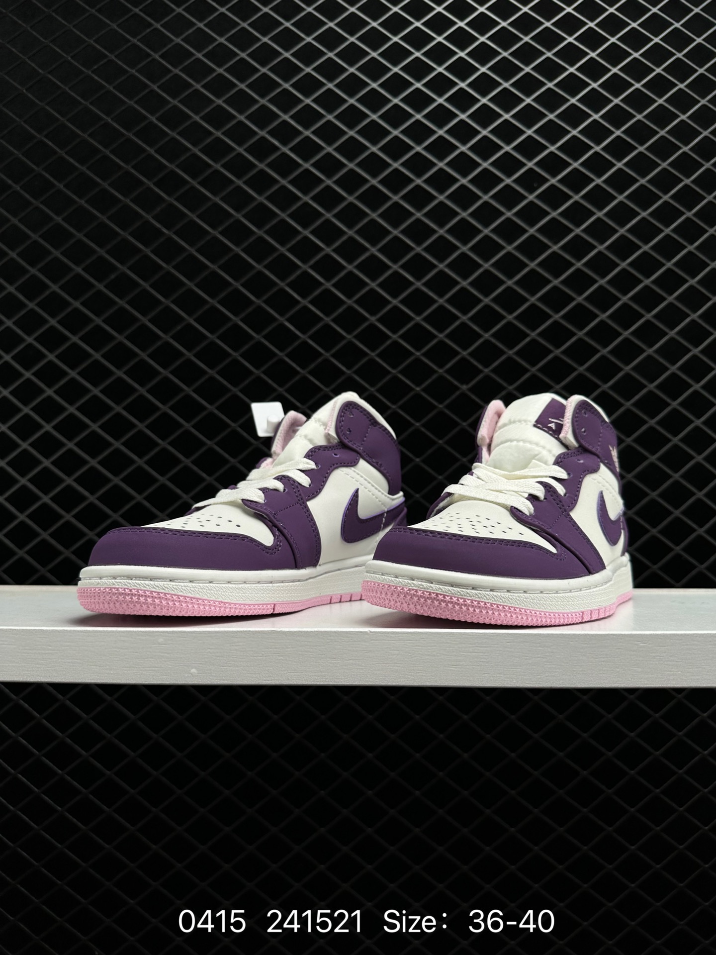 NIKE AIR JORDAN 1 MID AJ1